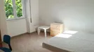 Room for rent, Roma Municipio III – Monte Sacro, Rome, Via Monte Massico