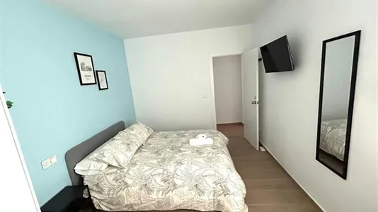 Rooms in Málaga - photo 2