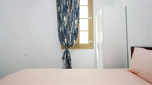 Rooms in Barcelona Ciutat Vella - photo 7