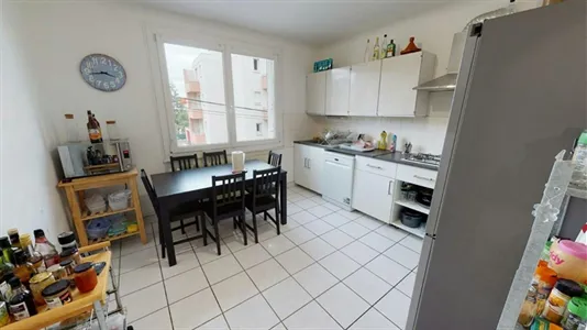 Rooms in Clermont-Ferrand - photo 8