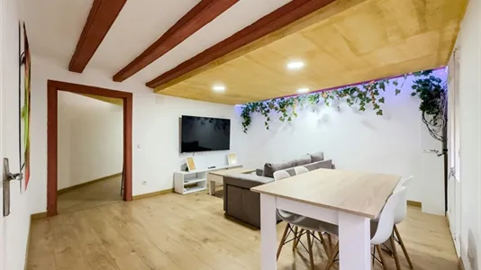 Apartments in Barcelona Ciutat Vella - photo 4