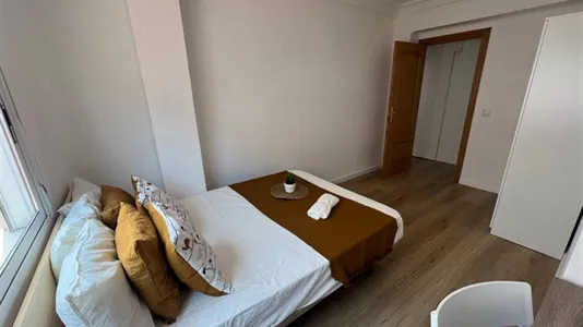 Rooms in Tavernes Blanques - photo 4