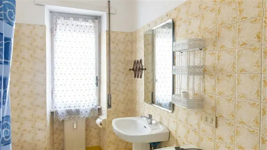 Rooms in Roma Municipio VIII – Appia Antica - photo 8