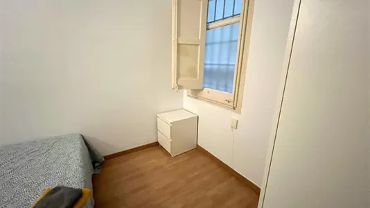 Rooms in Barcelona Gràcia - photo 4
