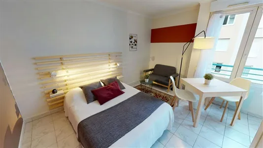 Rooms in Lyon - photo 2