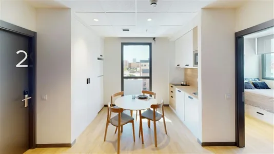 Rooms in Barcelona Sant Martí - photo 5