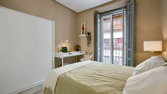 Rooms in Madrid Centro - photo 2