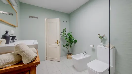 Rooms in Madrid Centro - photo 7