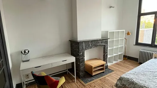 Rooms in Brussels Anderlecht - photo 1