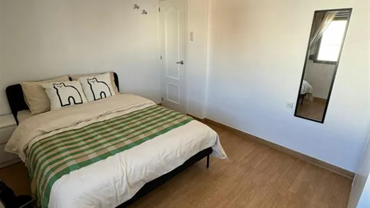 Rooms in Paiporta - photo 2