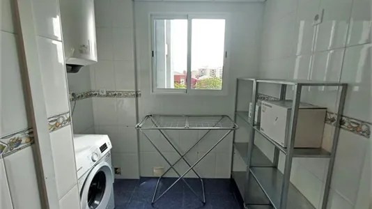 Rooms in Granada - photo 4