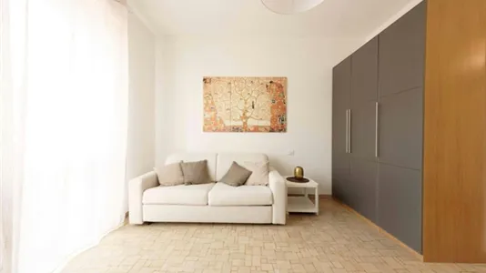 Apartments in Sesto San Giovanni - photo 2