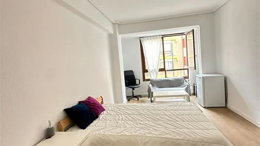 Rooms in Castellón de la Plana/Castelló de la Plana - photo 4