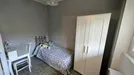 Room for rent, Milano Zona 8 - Fiera, Gallaratese, Quarto Oggiaro, Milan, &lt;span class=&quot;blurred street&quot; onclick=&quot;ProcessAdRequest(13436477)&quot;&gt;&lt;span class=&quot;hint&quot;&gt;See streetname&lt;/span&gt;[xxxxxxxxxxxxx]&lt;/span&gt;