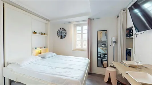 Apartments in Rennes - photo 5