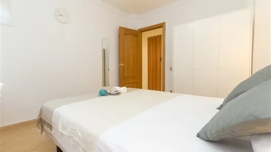 Rooms in Málaga - photo 4