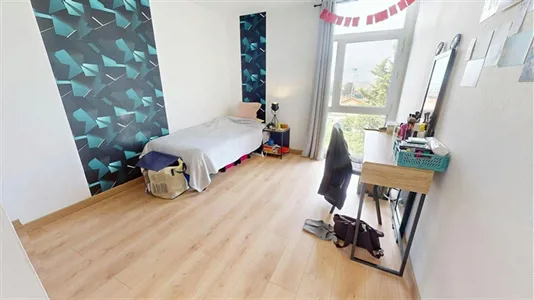 Rooms in Lyon - photo 1