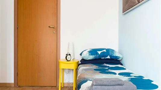 Rooms in Buccinasco - photo 2