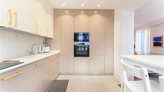 Apartments in Madrid Chamberí - photo 8