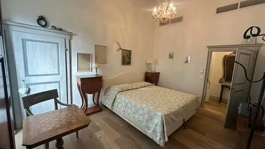 Apartments in Florence - photo 2