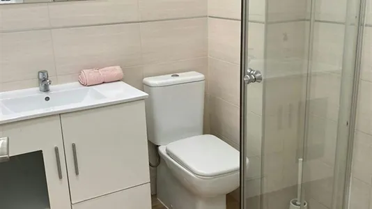 Rooms in Madrid Puente de Vallecas - photo 10