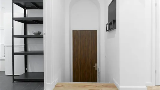 Rooms in Berlin Mitte - photo 8