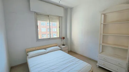 Rooms in Los Bermejales - photo 8