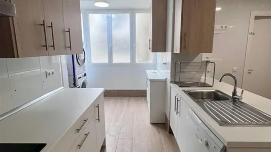 Rooms in Madrid Salamanca - photo 10