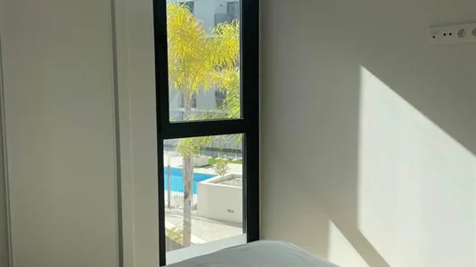 Rooms in El Campello - photo 2