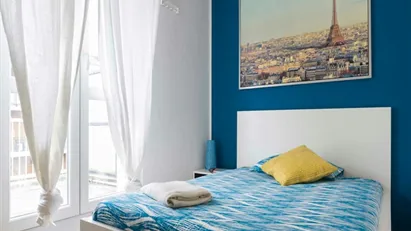 Room for rent in Milano Zona 8 - Fiera, Gallaratese, Quarto Oggiaro, Milan