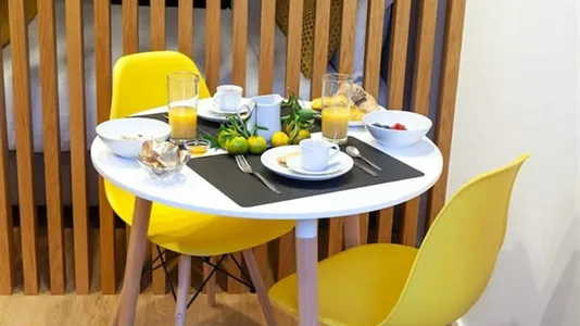 Apartments in Location is not specified - photo 6