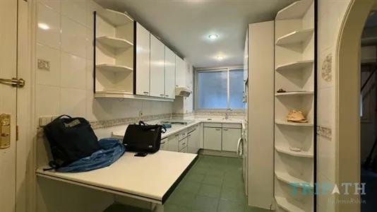 Rooms in Madrid Tetuán - photo 9