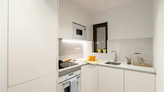 Apartments in Barcelona Ciutat Vella - photo 3