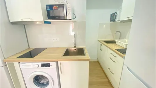 Rooms in Adaro - photo 10