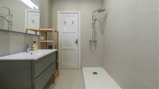 Rooms in Valencia Extramurs - photo 9