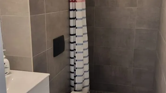 Rooms in Reykjavík Hlíðar - photo 1