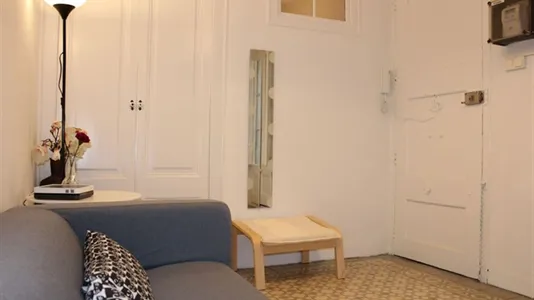 Rooms in Barcelona Ciutat Vella - photo 5