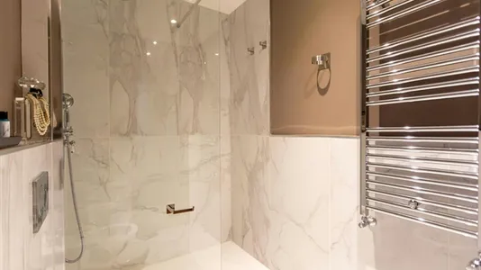 Apartments in Milano Zona 8 - Fiera, Gallaratese, Quarto Oggiaro - photo 10