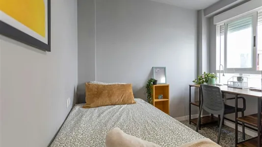 Rooms in Valencia Algirós - photo 7