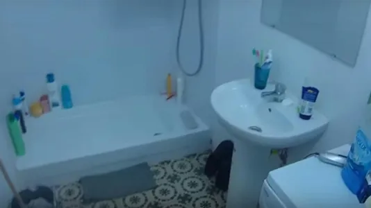 Rooms in Barcelona Ciutat Vella - photo 4