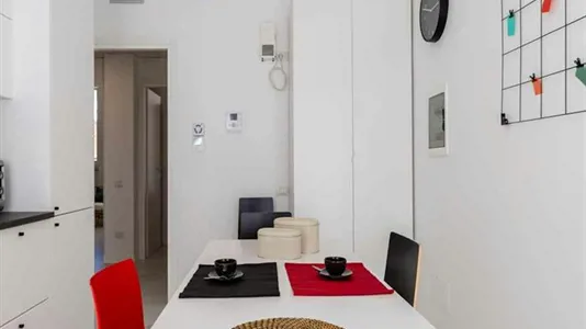 Rooms in Milano Zona 5 - Vigentino, Chiaravalle, Gratosoglio - photo 2
