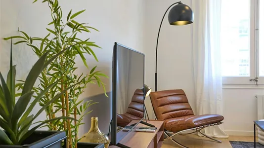 Apartments in Barcelona Eixample - photo 5