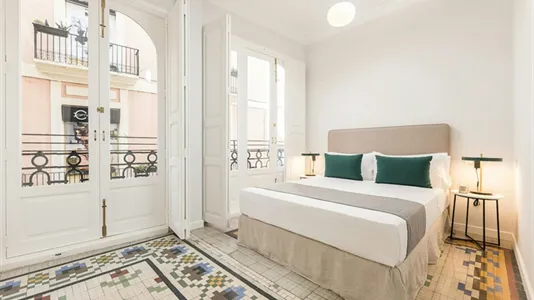 Apartments in Valencia Ciutat Vella - photo 8