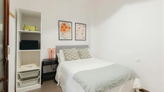 Rooms in Valencia Extramurs - photo 4