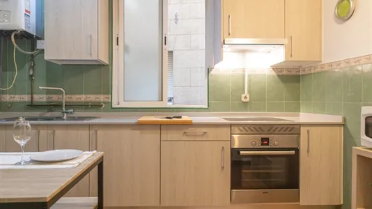 Rooms in Madrid Chamartín - photo 10