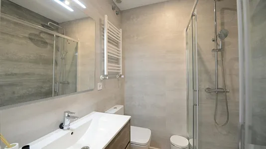 Rooms in Bilbao - photo 10