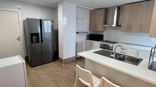 Rooms in Madrid Salamanca - photo 8