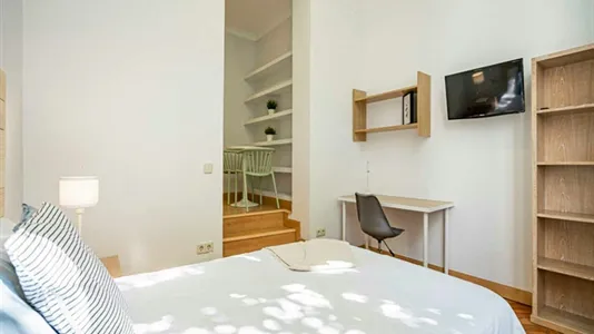 Rooms in Madrid Centro - photo 1
