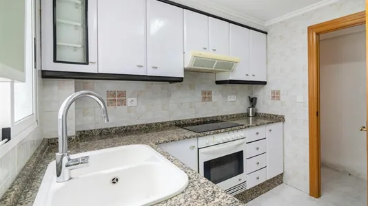 Rooms in el Camí de Vera - photo 10