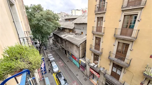 Rooms in Barcelona Ciutat Vella - photo 5
